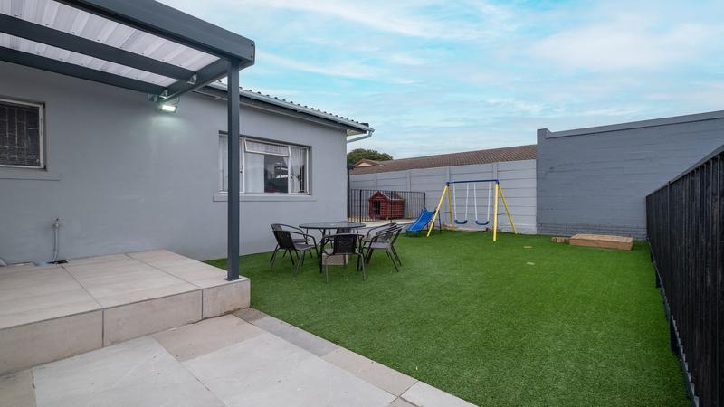 3 Bedroom Property for Sale in Glenlilly Western Cape